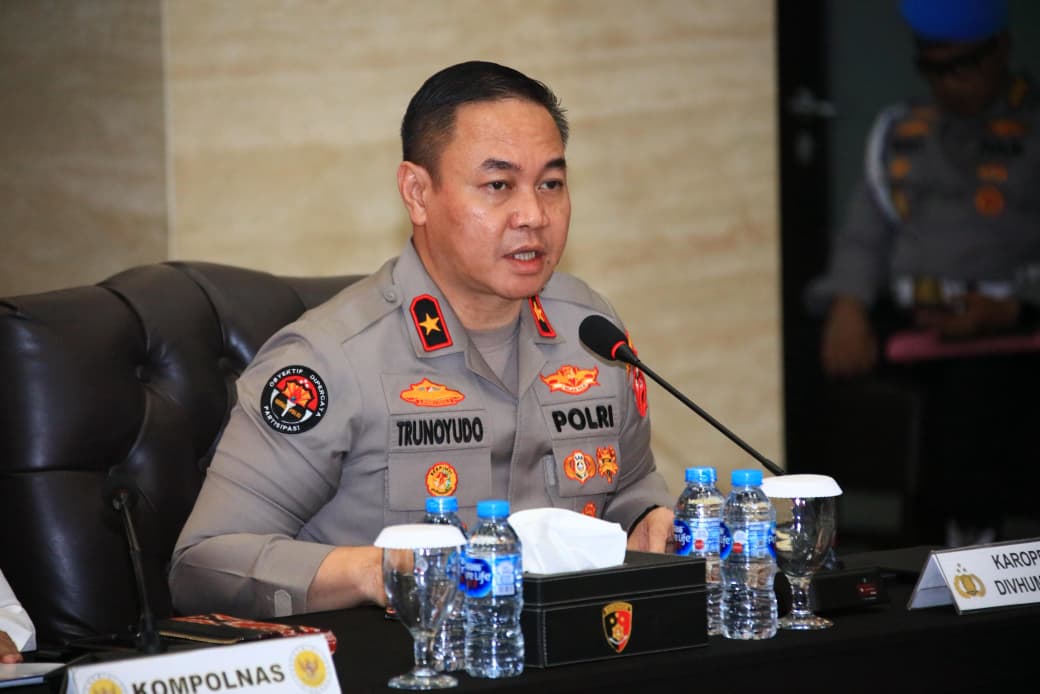 Polri Tegaskan Tidak Ada Rangkap Jabatan: Anggota yang Ditugaskan di Instansi Pusat Dialihkan dari Jabatan di Internal Polri