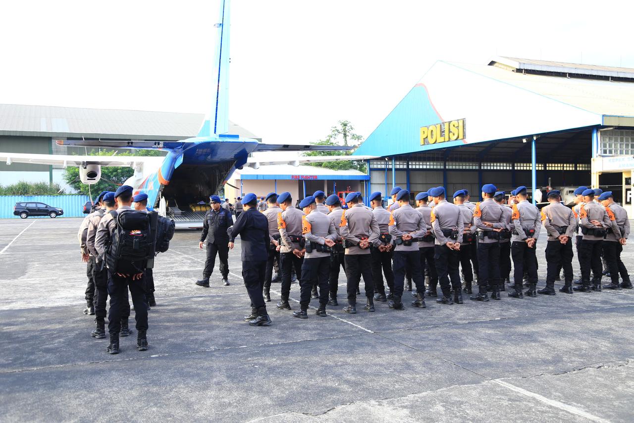 Respons Cepat Bencana: Polri Siagakan 87 Ribu Personel dan Perkuat Bantuan Logistik ke Sumatera