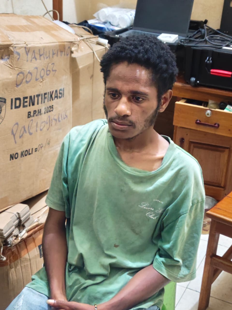 Satgas Ops Damai Cartenz bersama Polres Yahukimo berhasil Tangkap Iron Heluka Anggota KKB Kodap XVI Yahukimo