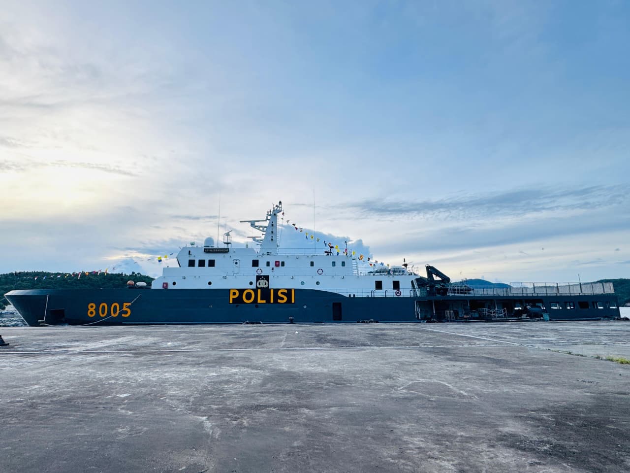 Polri Kerahkan 3 Pesawat, 5 Helikopter, dan 9 Kapal untuk Percepatan Bantuan Bencana Aceh–Sumut–Sumbar