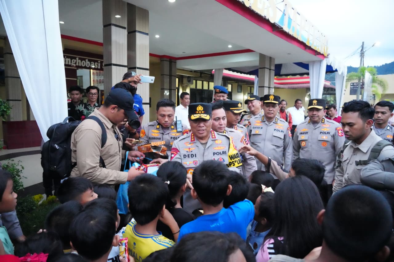 Wakapolri Tinjau Penanganan Pascabencana di Tapanuli Tengah, Fokus Pembukaan Akses dan Bantuan Dasar Warga
