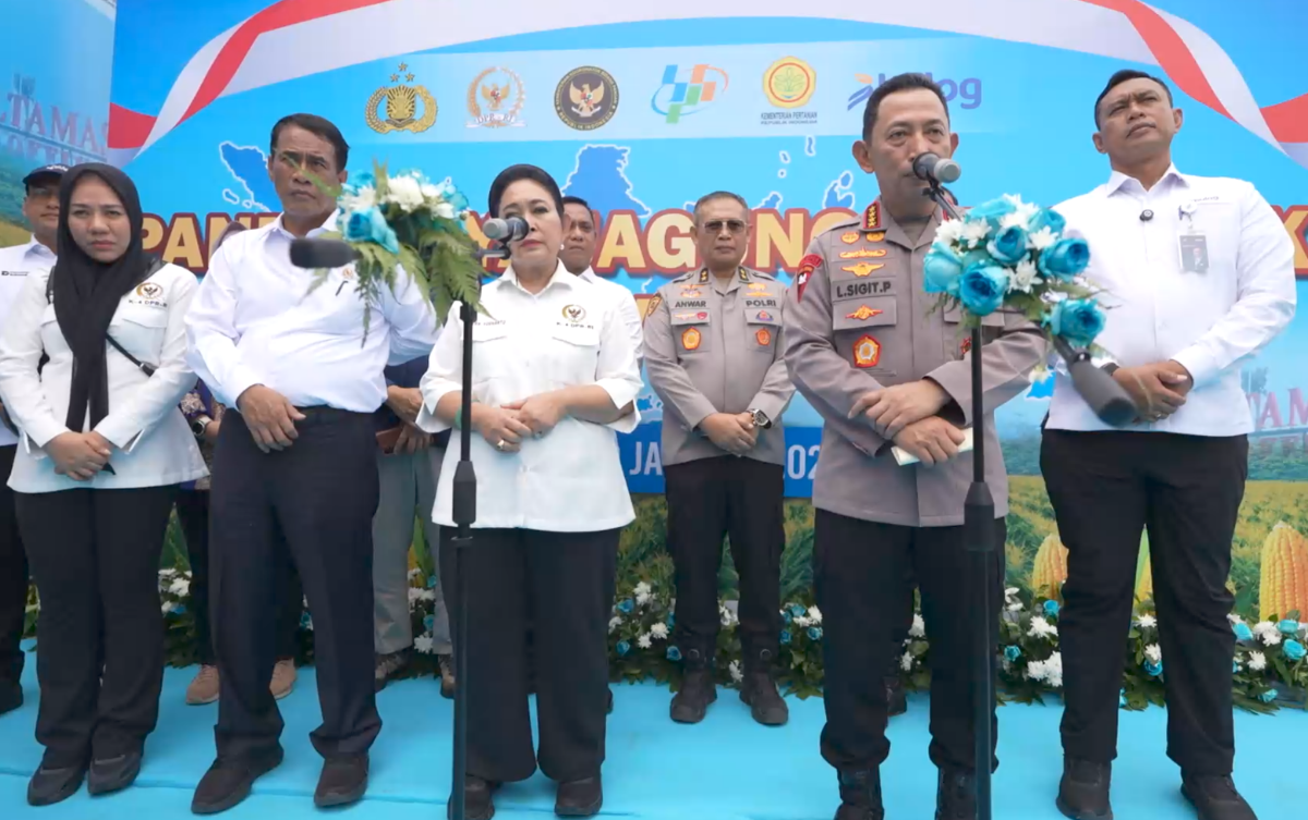 Kapolri-Ketua Komisi IV Panen Raya Jagung di Bekasi, Komitmen Dukung Ketahanan Pangan