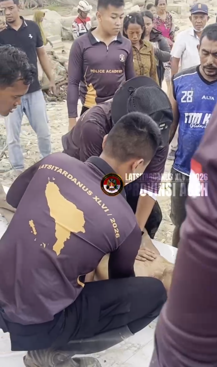 Taruna Akpol Sigap Selamatkan Anak yang Hanyut di Sungai Aceh Tamiang